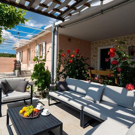 Villa Terra With Heated Pool Marina Exterior foto