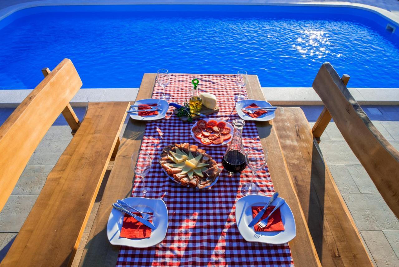 Villa Terra With Heated Pool Marina Exterior foto
