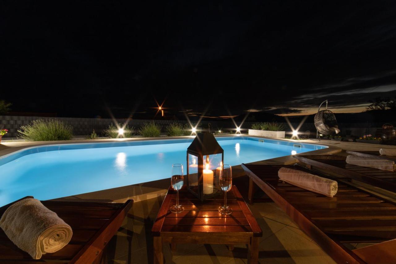 Villa Terra With Heated Pool Marina Exterior foto