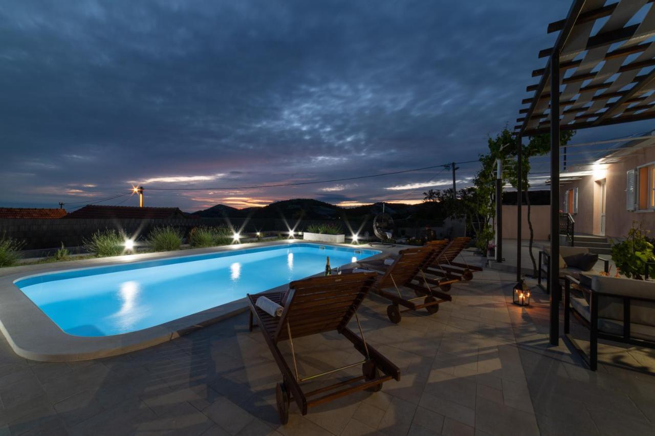 Villa Terra With Heated Pool Marina Exterior foto