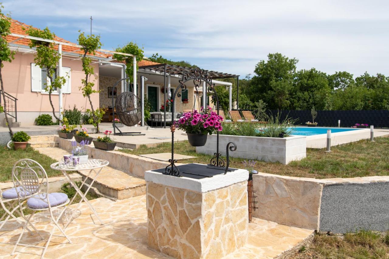 Villa Terra With Heated Pool Marina Exterior foto