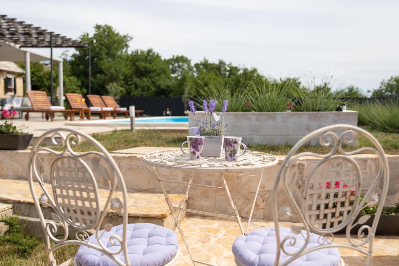 Villa Terra With Heated Pool Marina Exterior foto