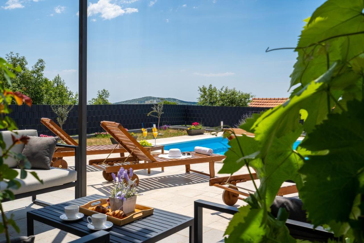 Villa Terra With Heated Pool Marina Exterior foto