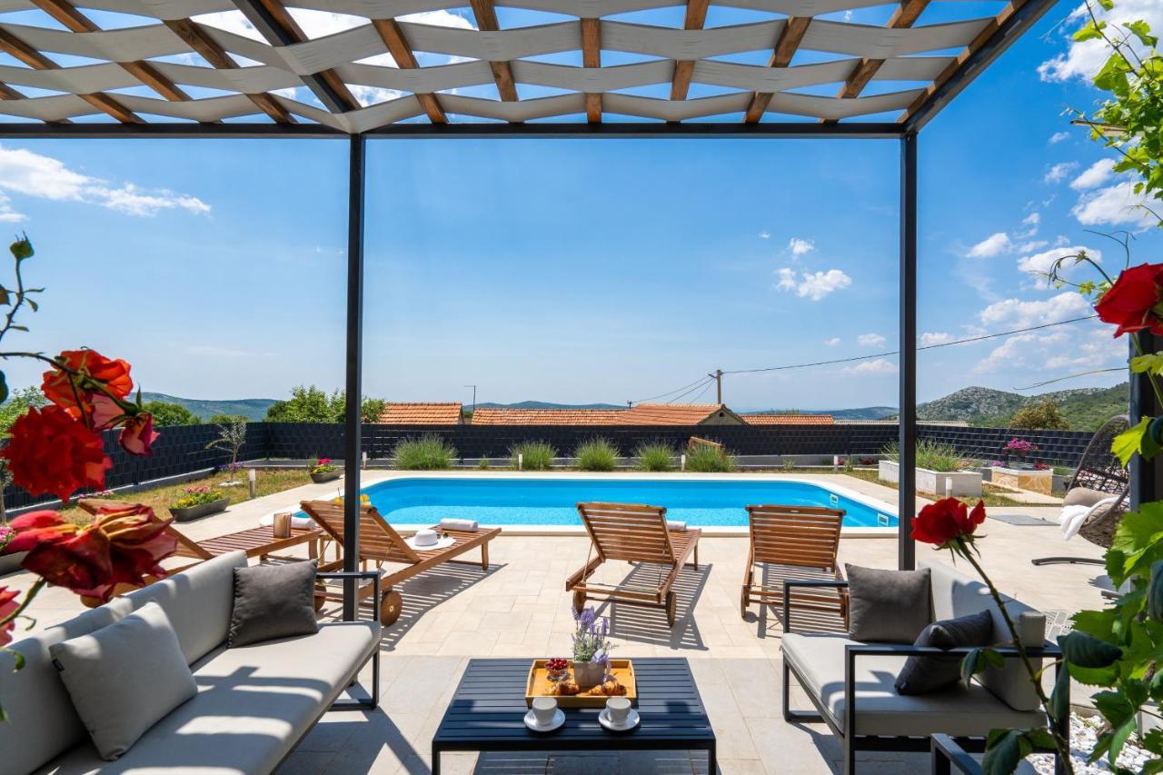 Villa Terra With Heated Pool Marina Exterior foto
