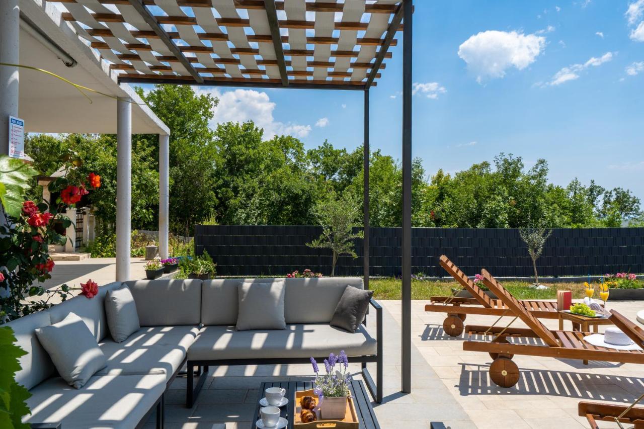 Villa Terra With Heated Pool Marina Exterior foto