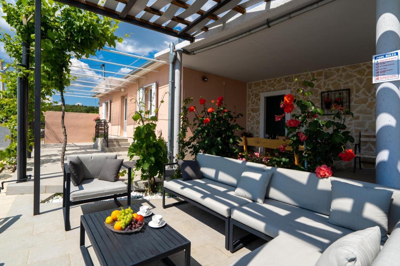 Villa Terra With Heated Pool Marina Exterior foto